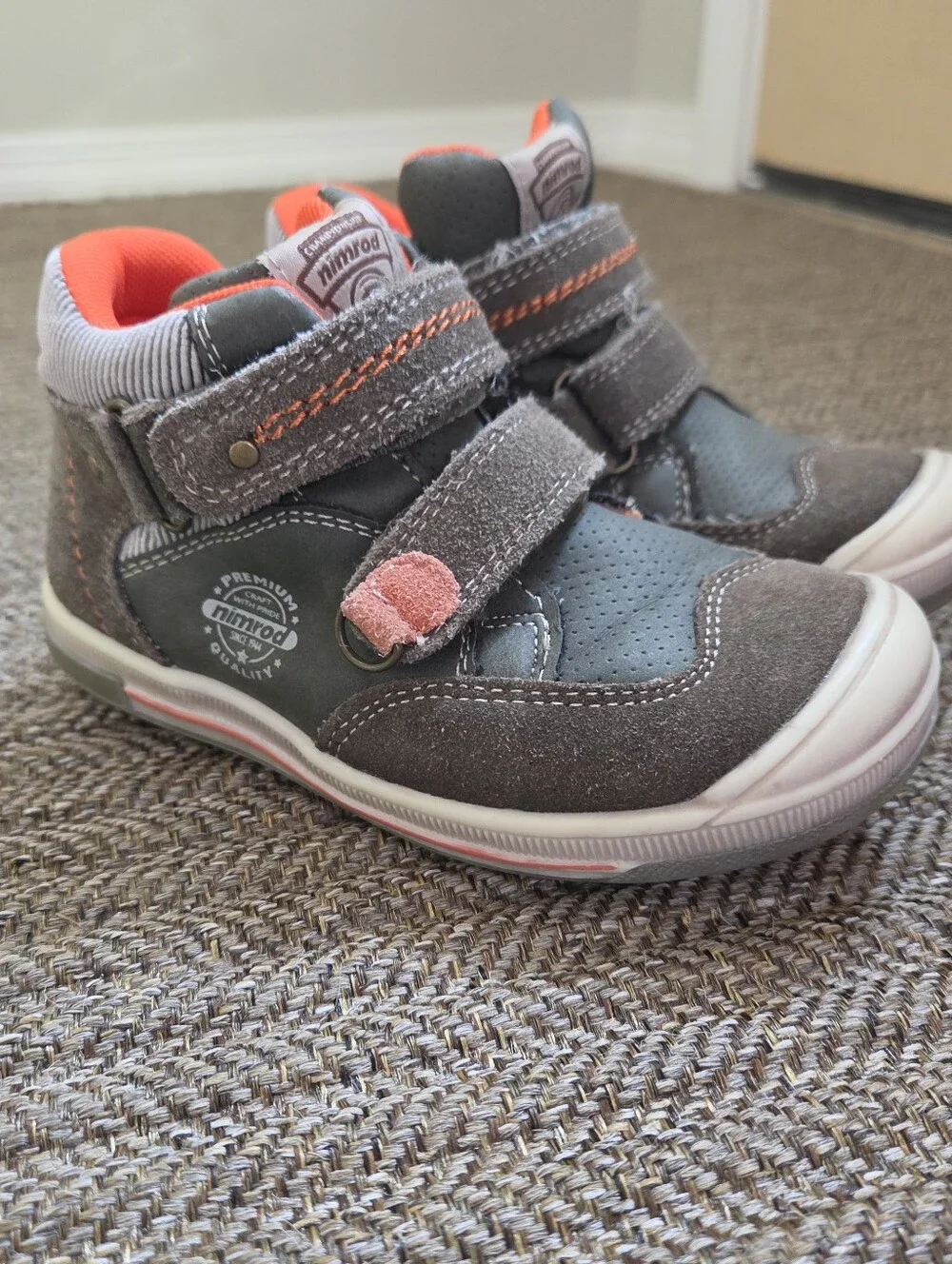 Nimrod Premium Kids Gray Suede Perforated Leather High Top Sneakers Size EU 26